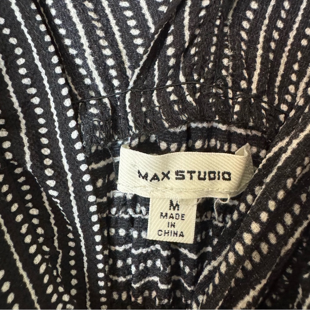 Max Studio Black & White Textured Sleeveless Jumpsuit - Picture 7 of 8